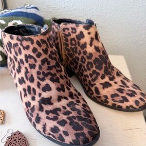Leopard Print Ankle Boots - Women's Fashion Booties